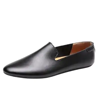 UYTTLHK Loafers for män, PU-läderklänningsskor med rund tå, lätta och bekväma halksäker promenader, klassiska slip-ons(Black,37EU)